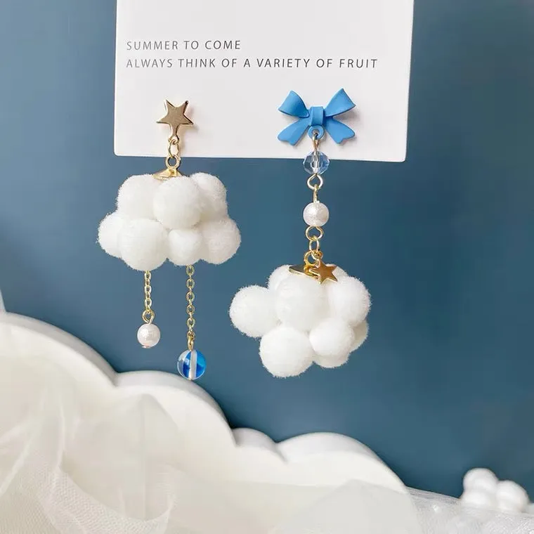 INS WHITE CLOUDS PLUSH EARRINGS BY70083