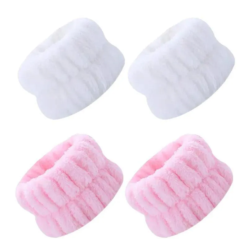 Microfiber Face Washing Wristband Towel: Stylish Water Absorption Aid