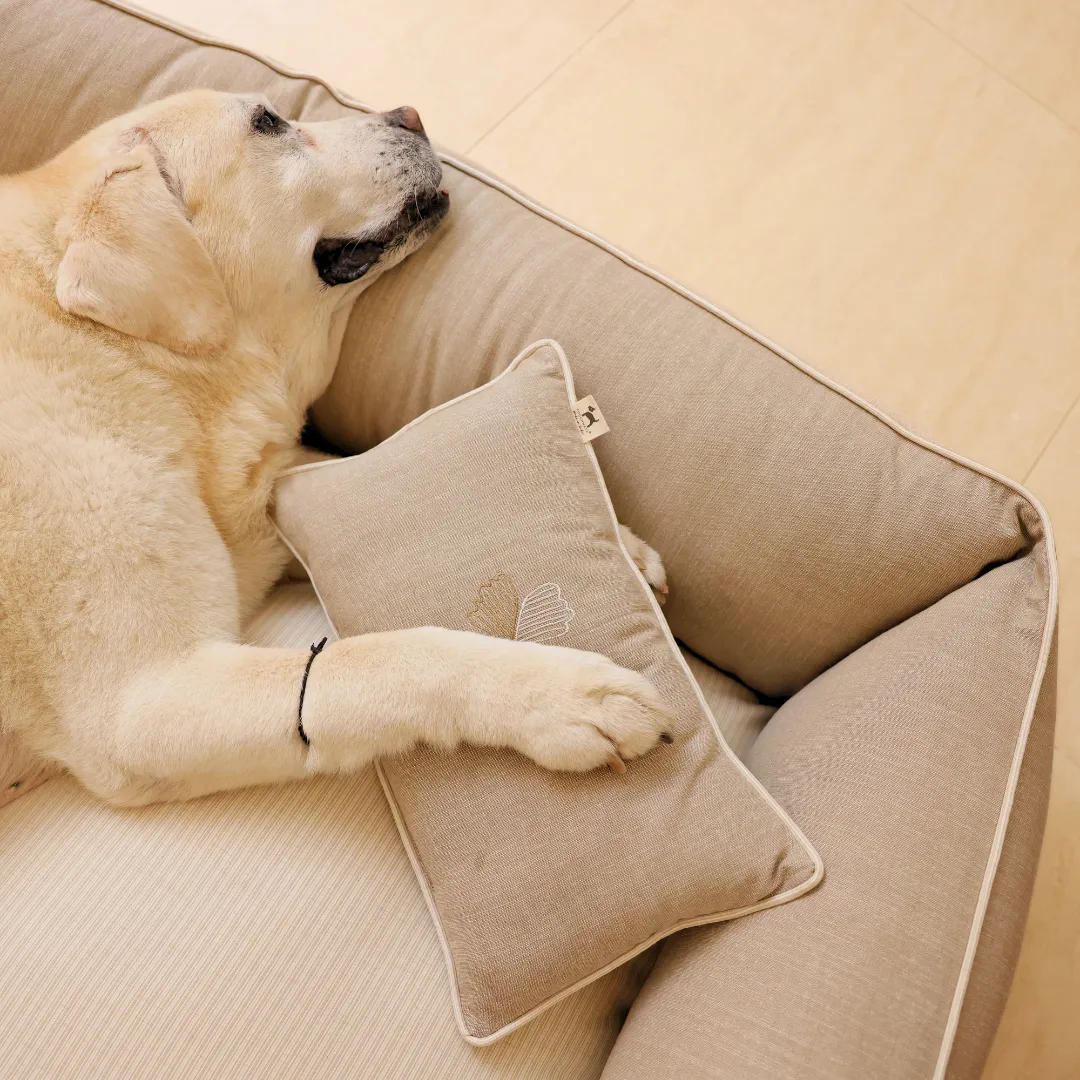 PoochMate Beige & Ivory Linen Dog Bed